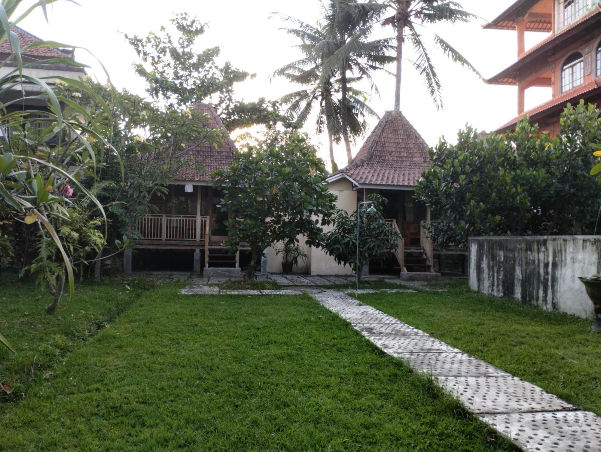 Indraprastha 2 Bungalow Ubud Exterior foto